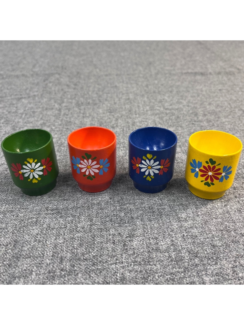 Vintage Hand Painted Daisy Wood Egg Cup Lot of 4